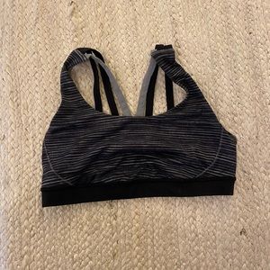 Lululemon sports bra